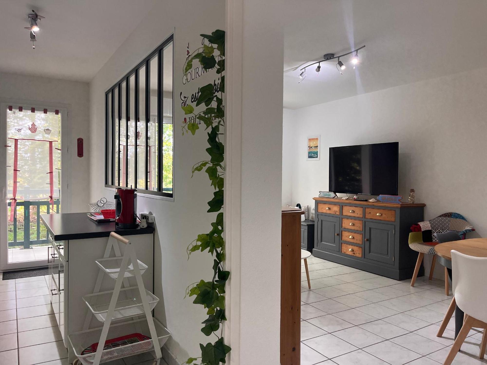 Avec Terrasse Et Piscine, Proche D'erromardie, Jean De Luz - Fr-1-239-932 Appartement